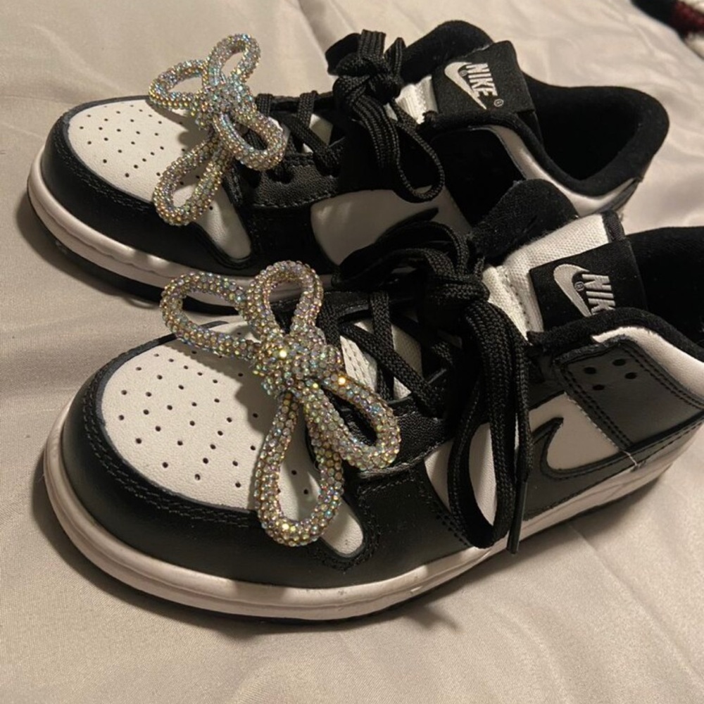 🪩 Embellished Shoe Clips 🪩 - Picture 5 of 7